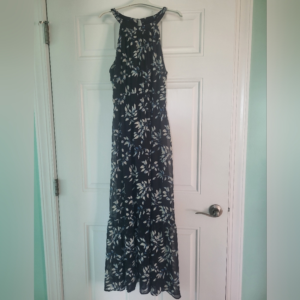 Collective Concepts Elegant Black Floral Maxi Dress